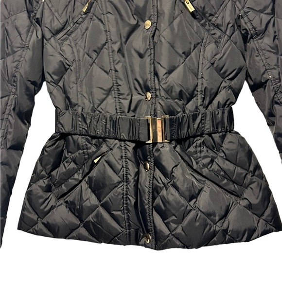 EXPRESS Women's Black Quilted Down Hooded Puffer Coat With Faux Fur Hood-SMALL - Picture 2 of 10